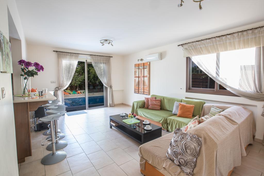 Artemisia Villa โปรทาราส ภายนอก รูปภาพ