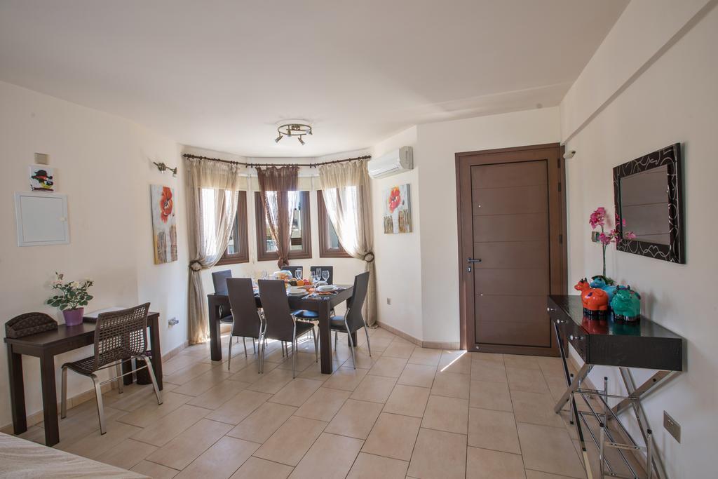Artemisia Villa โปรทาราส ภายนอก รูปภาพ