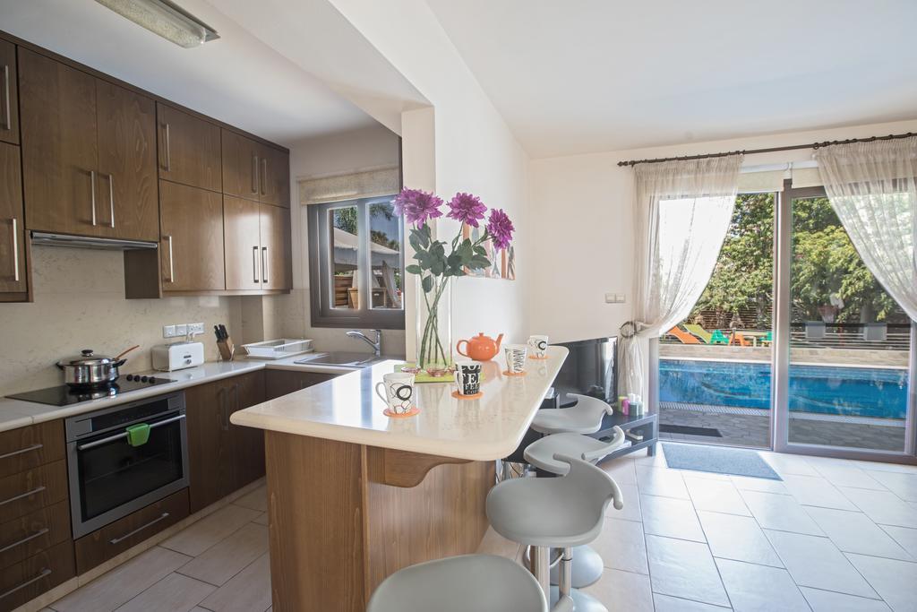 Artemisia Villa โปรทาราส ภายนอก รูปภาพ